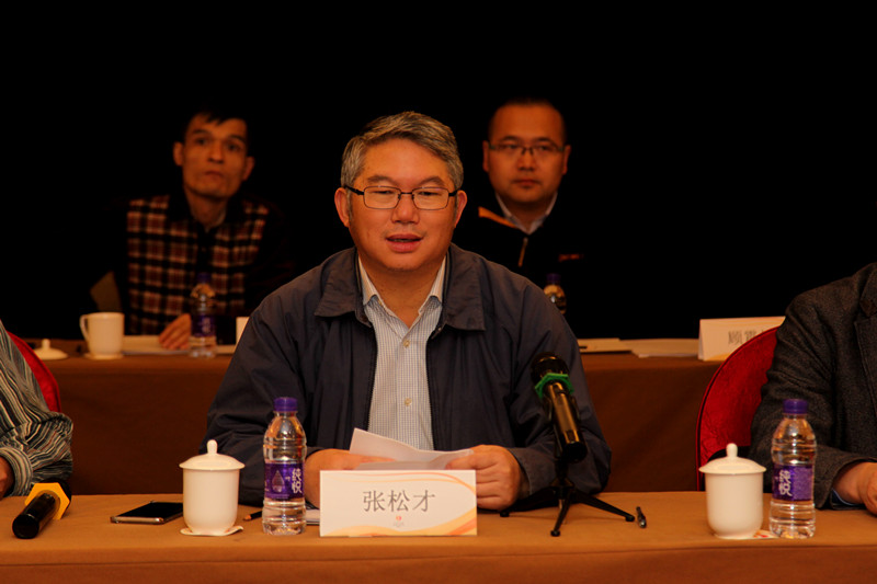 廣電集團(tuán)總裁、黨委書記張松才主持座談會.jpg