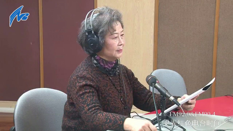 嘉賓表演詩朗誦《祖國啊 我親愛的祖國》.jpg