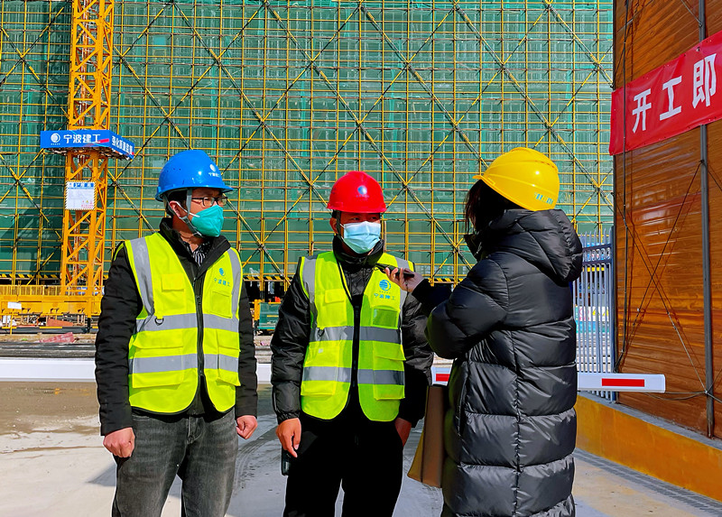 1 深入基層 聚焦一線.jpg