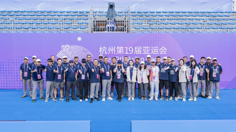寧波廣電集團亞運會沙排國際公用信號制作團隊合影2.jpg