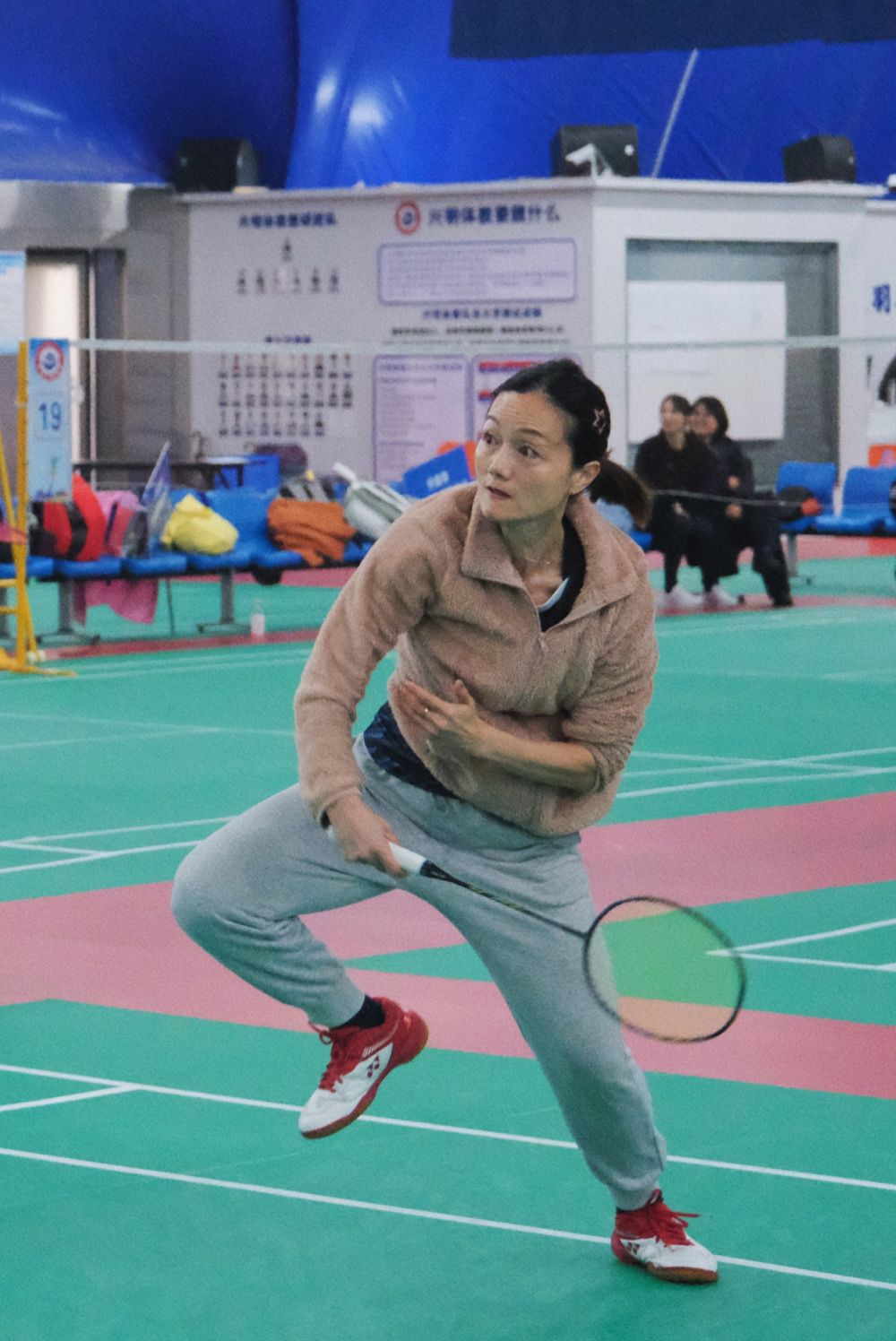 錢亞在羽毛球比賽中.jpg
