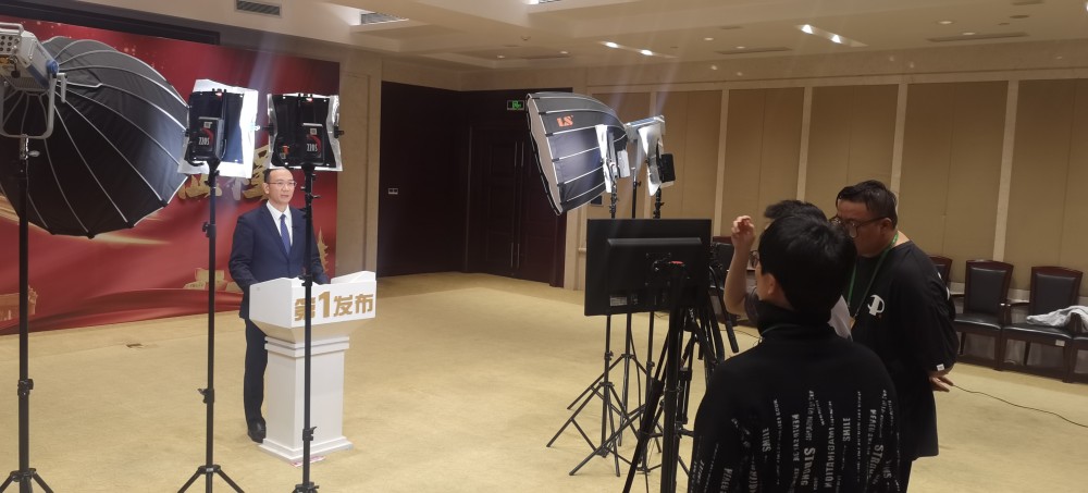 第一發(fā)布錄制現(xiàn)場 (2).jpg